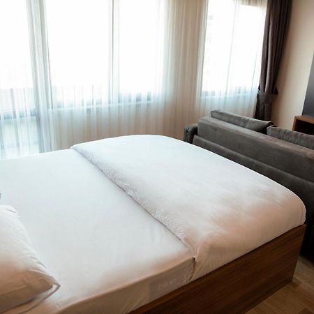 F & B Suite Istanbul Exteriör bild