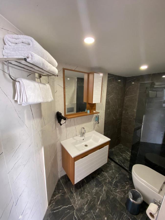 F & B Suite Istanbul Exteriör bild